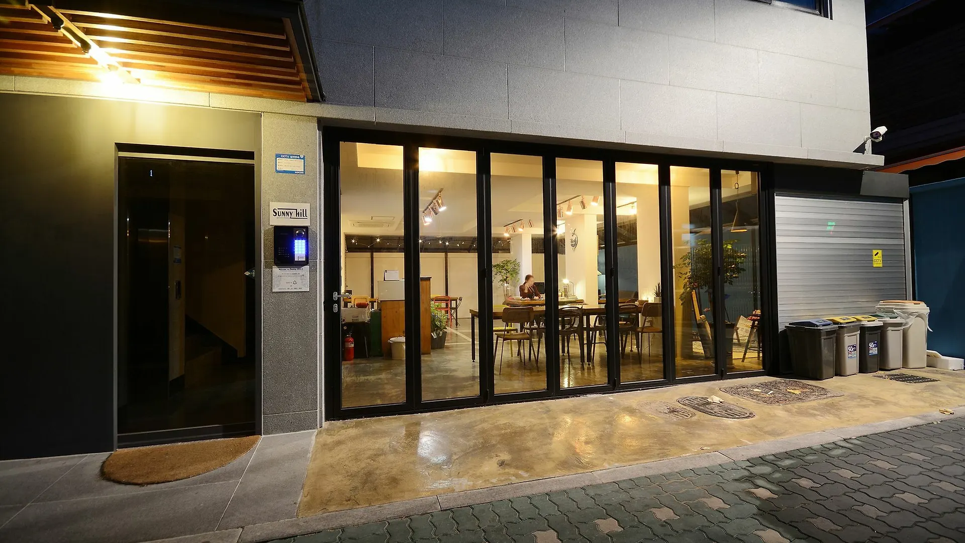 Sunnyhill Hostel Hongdae Soul 2*,  Jižní Korea